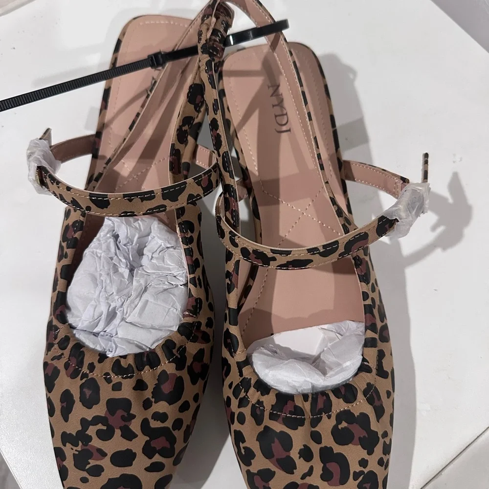 NYDJ Women’s Skylie Mary Jane Flat - Picture 5 of 7